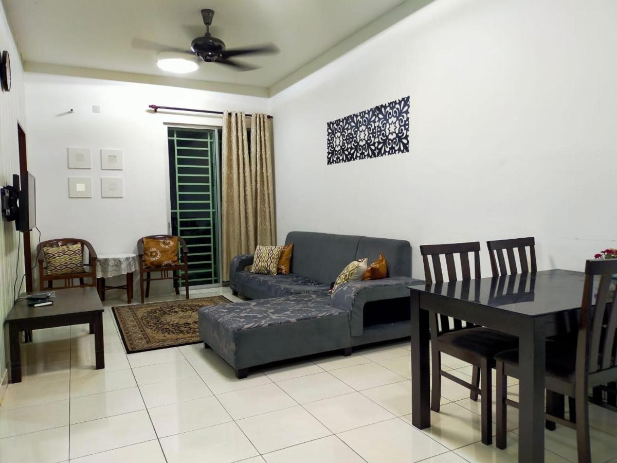 Homestay Semenyih 3 Bedroom Apartment By Kasyaf Exterior foto