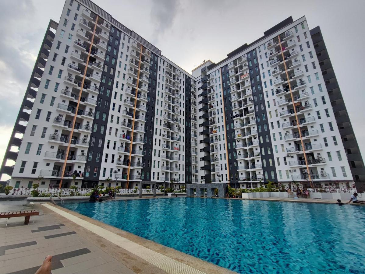 Homestay Semenyih 3 Bedroom Apartment By Kasyaf Exterior foto